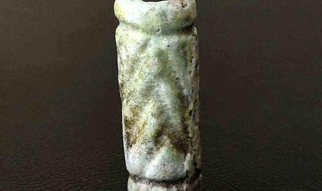 Tavşanlı Höyük'te 3 bin 750 yıllık silindir mühür gün yüzüne çıktı