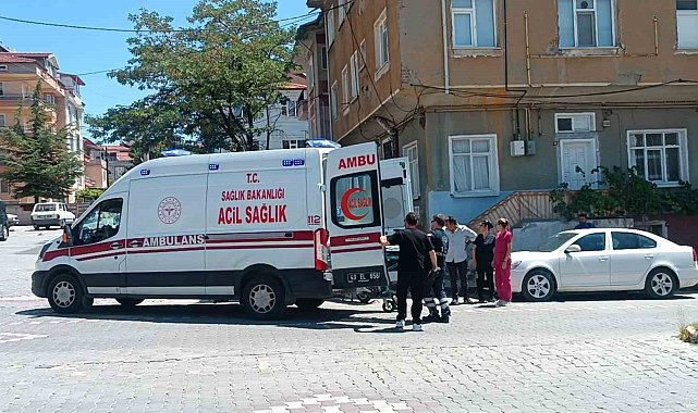 Tavşanlı'da motosiklet otomobile çarptı; 1 yaralı