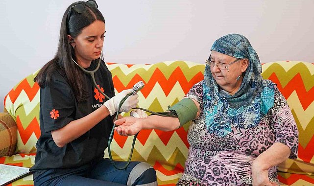 TEBEV'in evde sağlık ve bakım hizmet ile 385 vatandaşın yüzü gülüyor