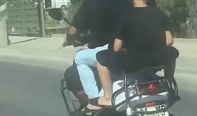 Trafikte hayrete düşüren yolcuklar kameraya yansıdı