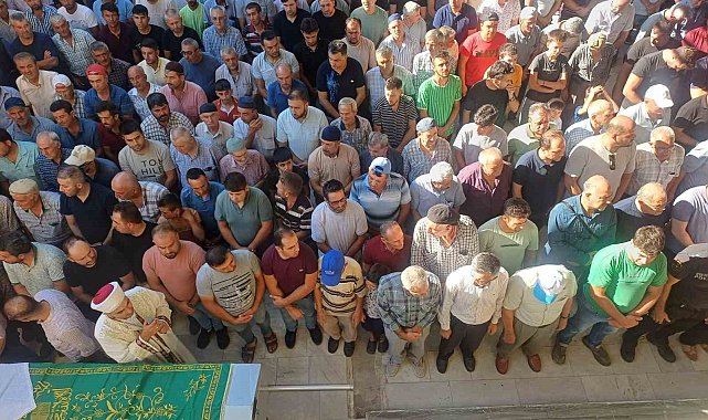 Traktör kazasında hayatını kaybeden çift, toprağa verildi