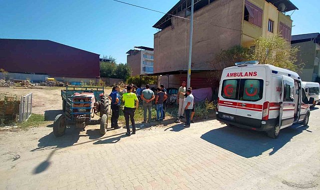 Traktör römorkundan düşen bir kişi yaralandı