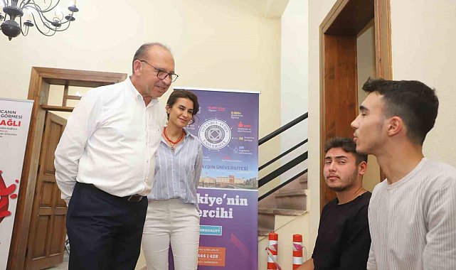 Turgutlu Belediyesi, 750 öğrenciye ücretsiz danışmanlık sağladı