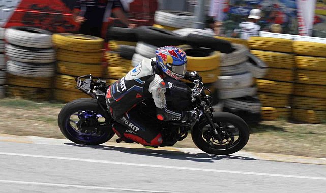 Türkiye Süpermoto Şampiyonası Uşak&#039;ta başlatıldı