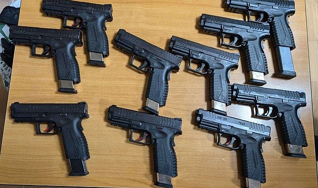 Türkiye'den giden tırdaki 10 tabanca Bulgar gümrüğüne takıldı