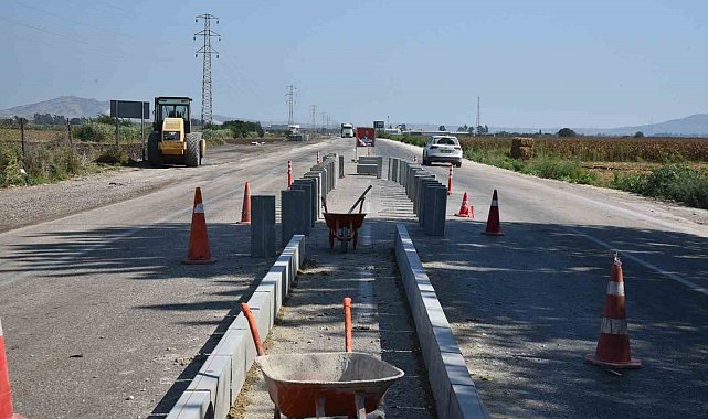 Uğur Mumcu Bulvarı'nda refüj bordür çalışması tamamlandı