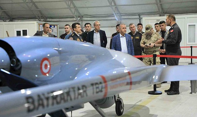 Vali Hatipoğlu'ndan İHA Komutanlığına ziyaret