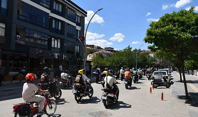 Vezirköprü'de motosiklet tutkunları bir araya geldi
