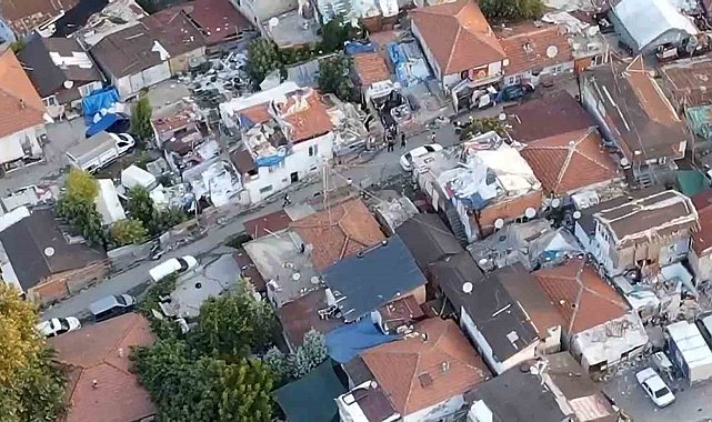Yalova'da polisten ruhsatsız silah operasyonu: 4 gözaltı