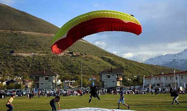 Yamaç Paraşütü İniş Alanı resmen 'iniş parkuru' oldu