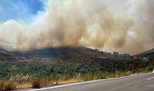 Yamanlar Dağı yangını yerleşim yerlerine yaklaştı