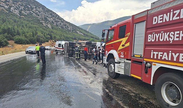 Yeğeninin düğününe giderken kazada ölen kadın toprağa verildi