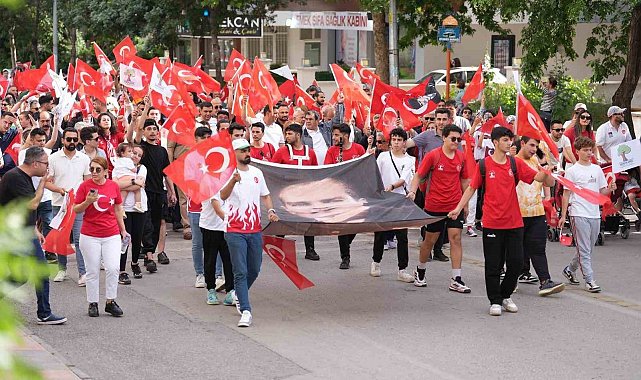 Yılmaz'dan fener alayına davet