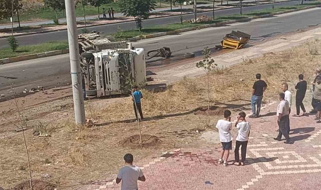 Yokuş aşağı inen kamyon devrildi
