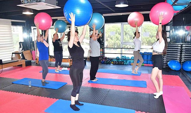 Yunusemreli kadınlar sporla zinde kalıyor
