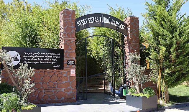 Yurt dışı gezisinden esinlendi, 'Neşet Ertaş Bahçesi' kurdu