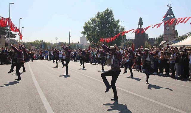 Zafer Bayramı, Kayseri'de coşkuyla kutlandı