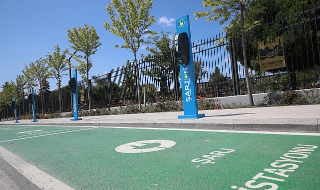 Zeytinburnu'nda elektrikli araçlar için hızlı şarj istasyonları kuruldu