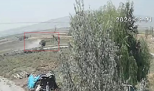 1 kişinin öldüğü 2 kişinin de yaralandığı minibüs kazası güvenlik kamerasında