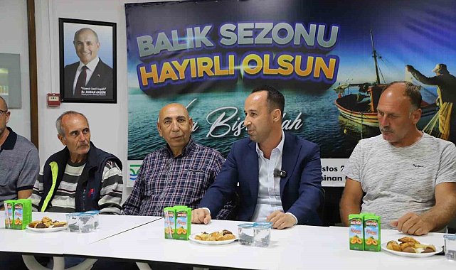 Büyükçekmeceli balıkçılar yeni av sezonu için denize açıldı