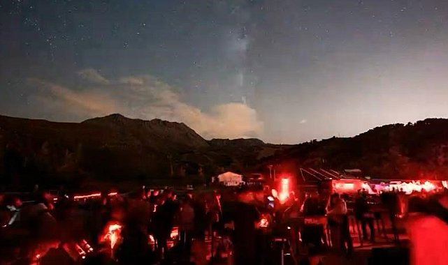 Davraz Kayak Merkezi'nde "Gökyüzü Gözlem Şenliği" düzenlendi