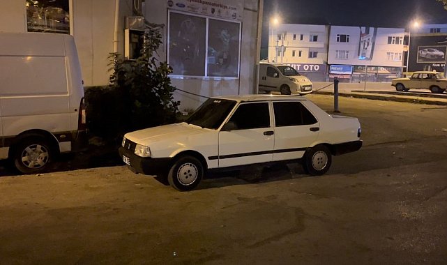 Ehliyetini vermemek için direndi, 'Eşimle telefonda görüşüyorum' dedi