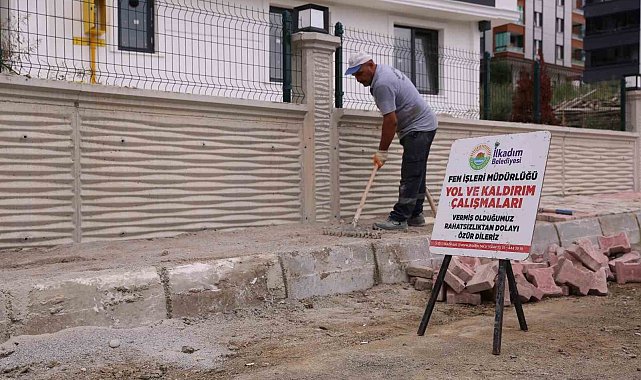 İlkadım'da kaldırımlar daha konforlu hale geliyor