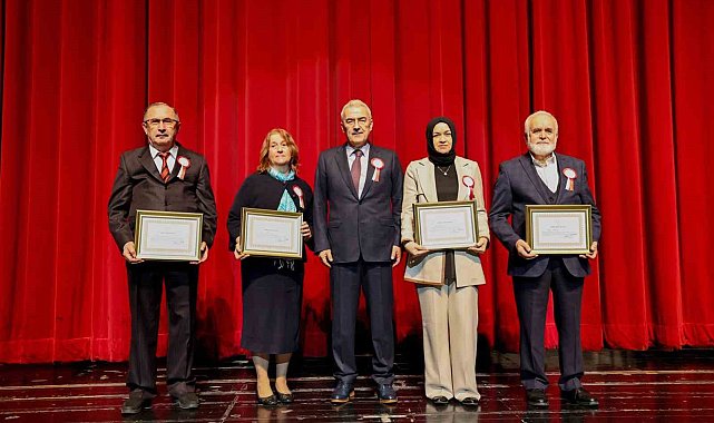 24 Kasım Öğretmenler Günü Bursa'da kutlandı