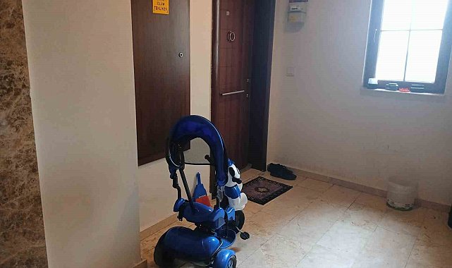3 yaşındaki kız çocuğunun şüpheli ölümüyle ilgili konuşan komşusu: "Olaydan bir ay önce kadar çocuğun yüzünde yine morluklar vardı"