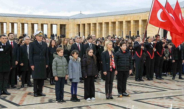 &#039;24 Kasım&#039; öncesi Başöğretmen Atatürk&#039;e anlamlı ziyaret