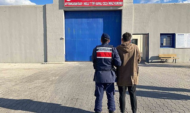 4 yıl 2 ay hapis cezasıyla aranan şahsı JASAT yakaladı