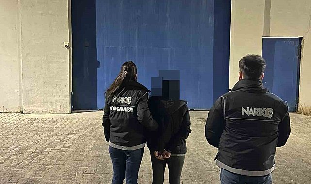 4 yıl 2 ay hapis cezasıyla aranan şahsı polis yakaladı