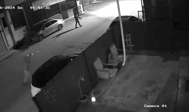 Adana'da güzellik merkezine silahlı saldırı, o anlar kameraya yansıdı