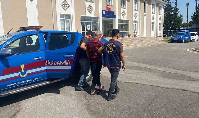 Adana&#039;da jandarma iki hükümlüyü yakaladı