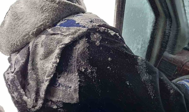 Adana'da tipide mahsur kalan 12 madenci kurtarıldı
