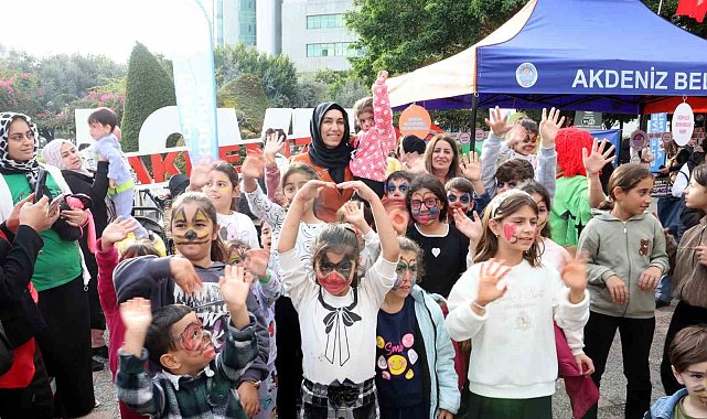 Akdeniz Belediyesinden 'Dünya Çocuk Hakları Günü Şenliği'