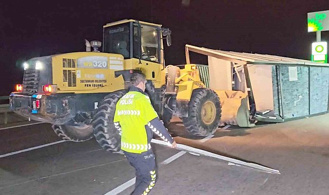 Aksaray'da polisin karayolunda konteyner mücadelesi