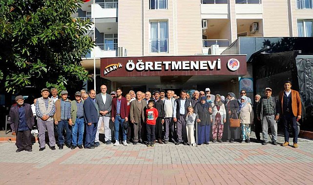 Alanya Belediyesi'nden yaşlı vatandaşlara tarih ve doğa gezisi