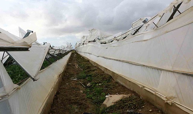 Antalya Büyükşehir, afet bölgesinde incelemelerde bulunup yardım eli uzattı