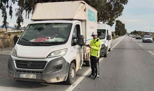 Antalya'da 1 haftada 60 bin araç kontrol edildi