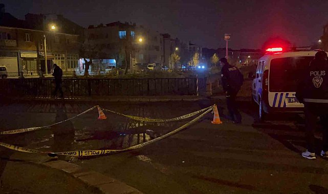 Arkadaşı tarafından bıçaklanan genç hayatını kaybetti