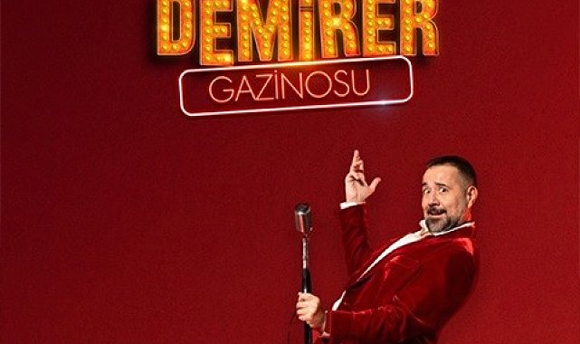 Ata Demirer eski gazino gecelerini hatırlatan gösterisiyle Bostancı Gösteri Merkezi'nde