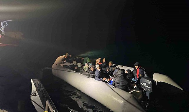 Ayvalık açıklarında 28 düzensiz göçmen yakalandı