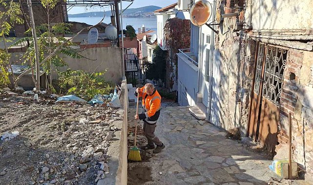 Ayvalık'ta tarihi kent sokaklarına dip bucak temizlik