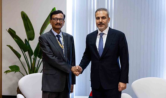 Bakan Fidan, Bangladeş Dışişleri Bakanı Hossain ile görüştü
