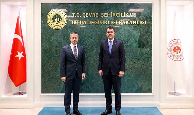 Bakan Kurum, Esenyurt Belediye Başkan Vekili Aksoy'u kabul etti