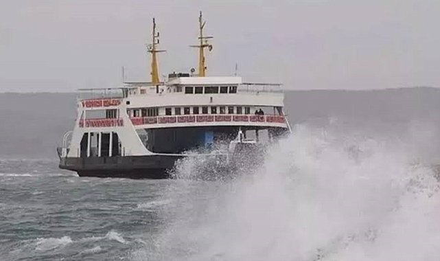 Bandırma ve Erdek'te feribot seferleri olumsuz hava şartları sebebiyle iptal edildi