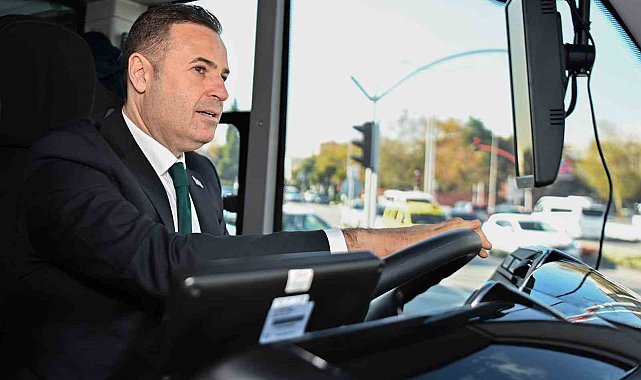 Başkan Akın direksiyona geçti, yeni otobüsleri tanıttı