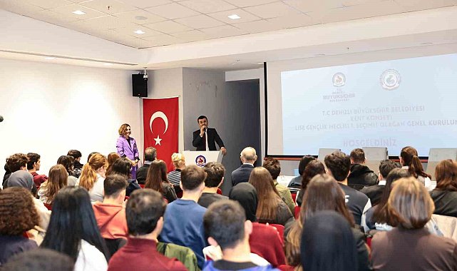 Başkan Çavuşoğlu: "Türkiye'de ilk defa Lise Meclisini yaşama geçireceğiz"