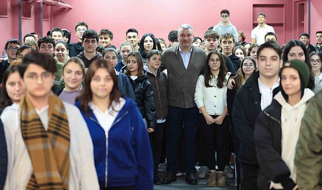 Başkan Çelik, kariyer günlerinde öğrencilerle buluştu